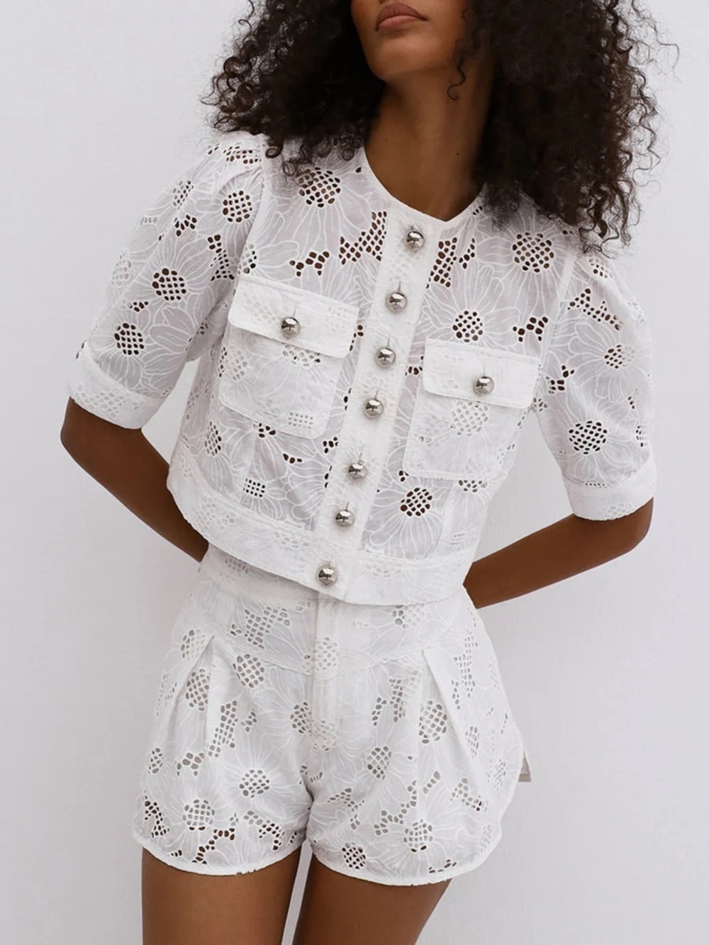 Commense Multi-Button Embroidery Shorts Set - Picture 2 of 14